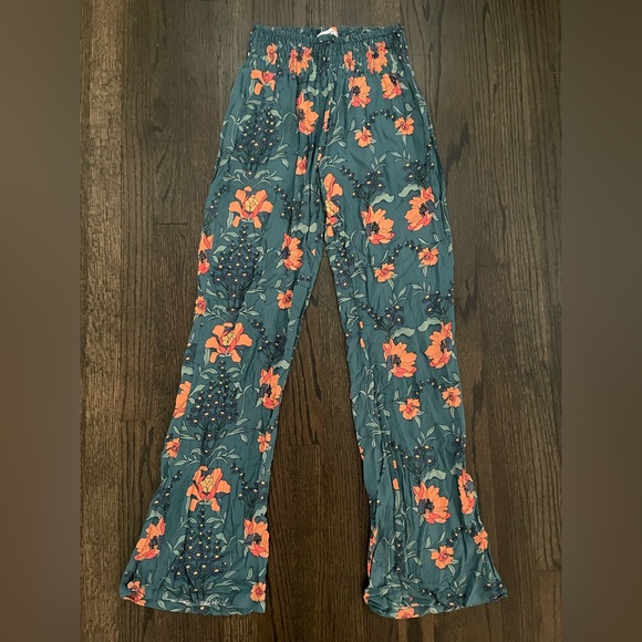 Oneill Floral Pants - Picture 1 of 3